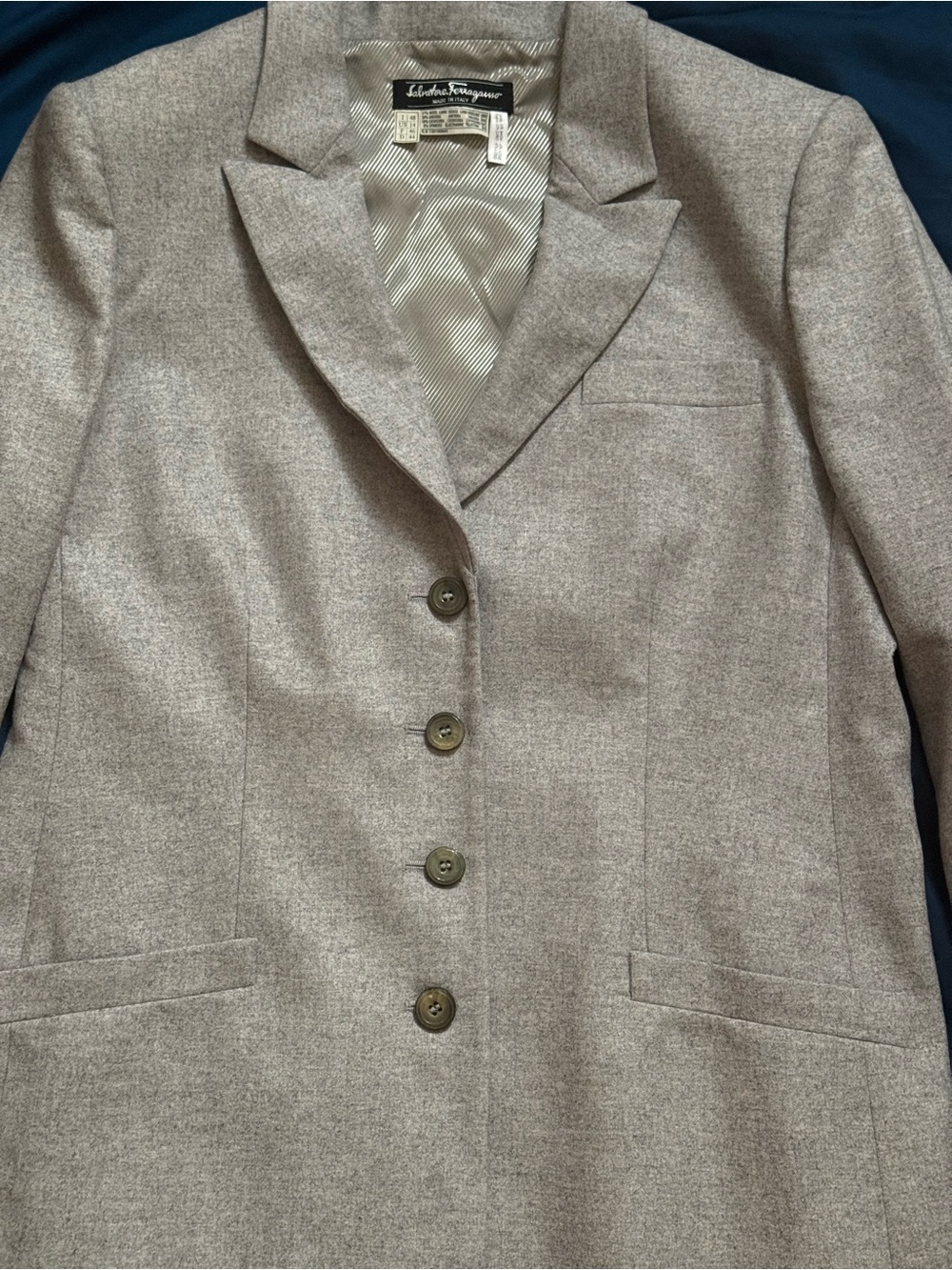 Salvatore Ferragamo Grey Tailored Wool-Blend Blazer - Picture 9 of 9
